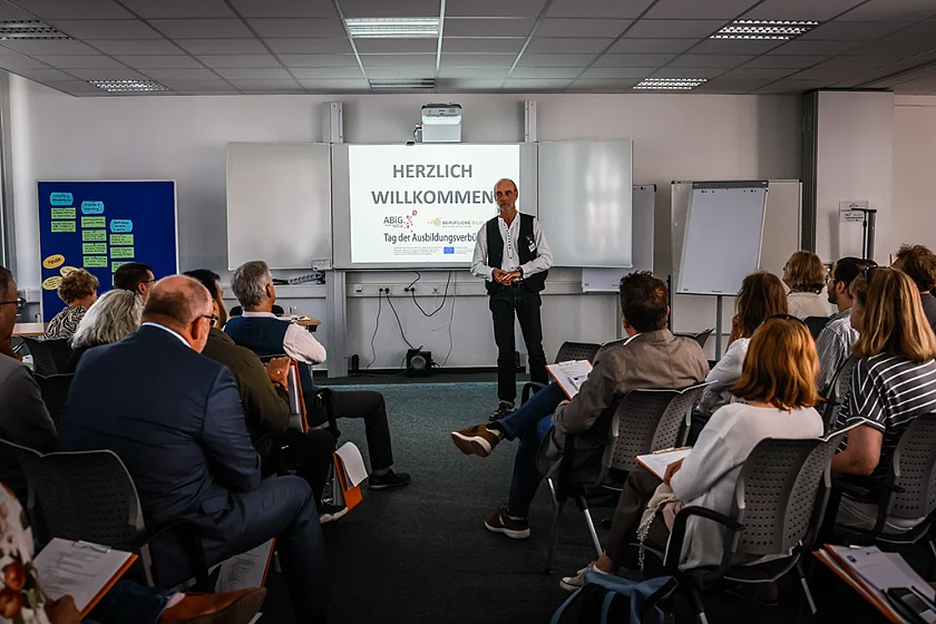 Er&ouml;ffnung des Tags der Ausbildungsverb&uuml;nde