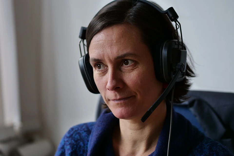 Telefonische Beratung. Frau mit headset